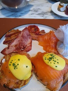 Eggs Benedict Eggs Benedict